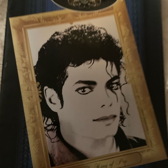 Michael Jackson Memorial Program - Picture 5 of 6